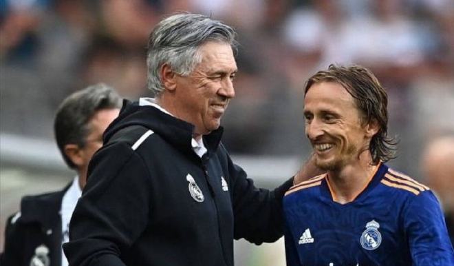 杨瀚森揭幕 杨瀚森揭幕