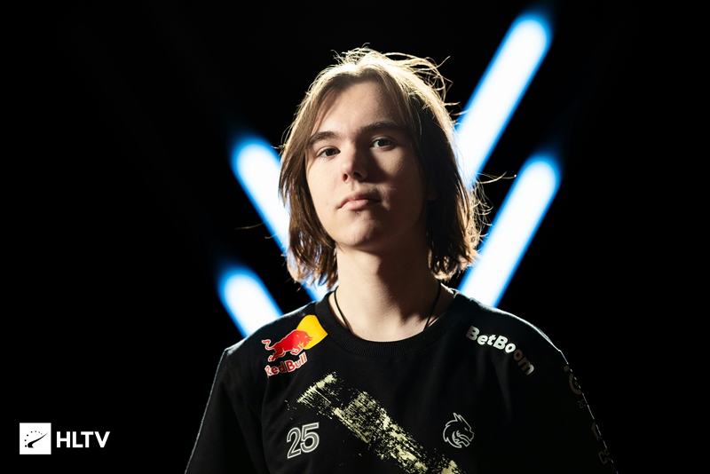 多比赛中 多比赛中